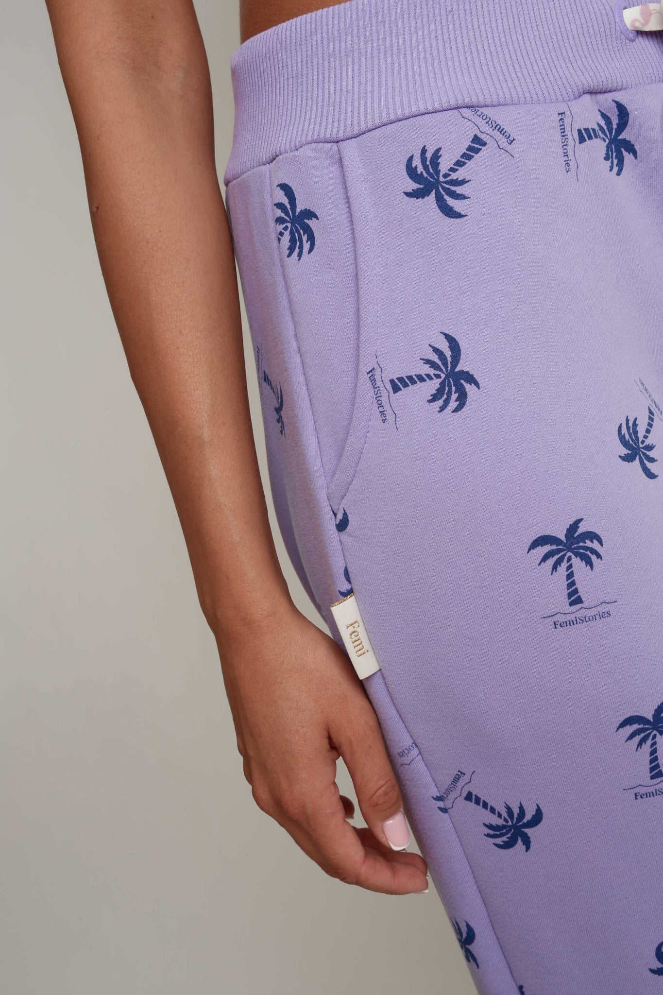 LAVENDER TRACKSUITS WITH PALM TREES - PORTOBELLO
