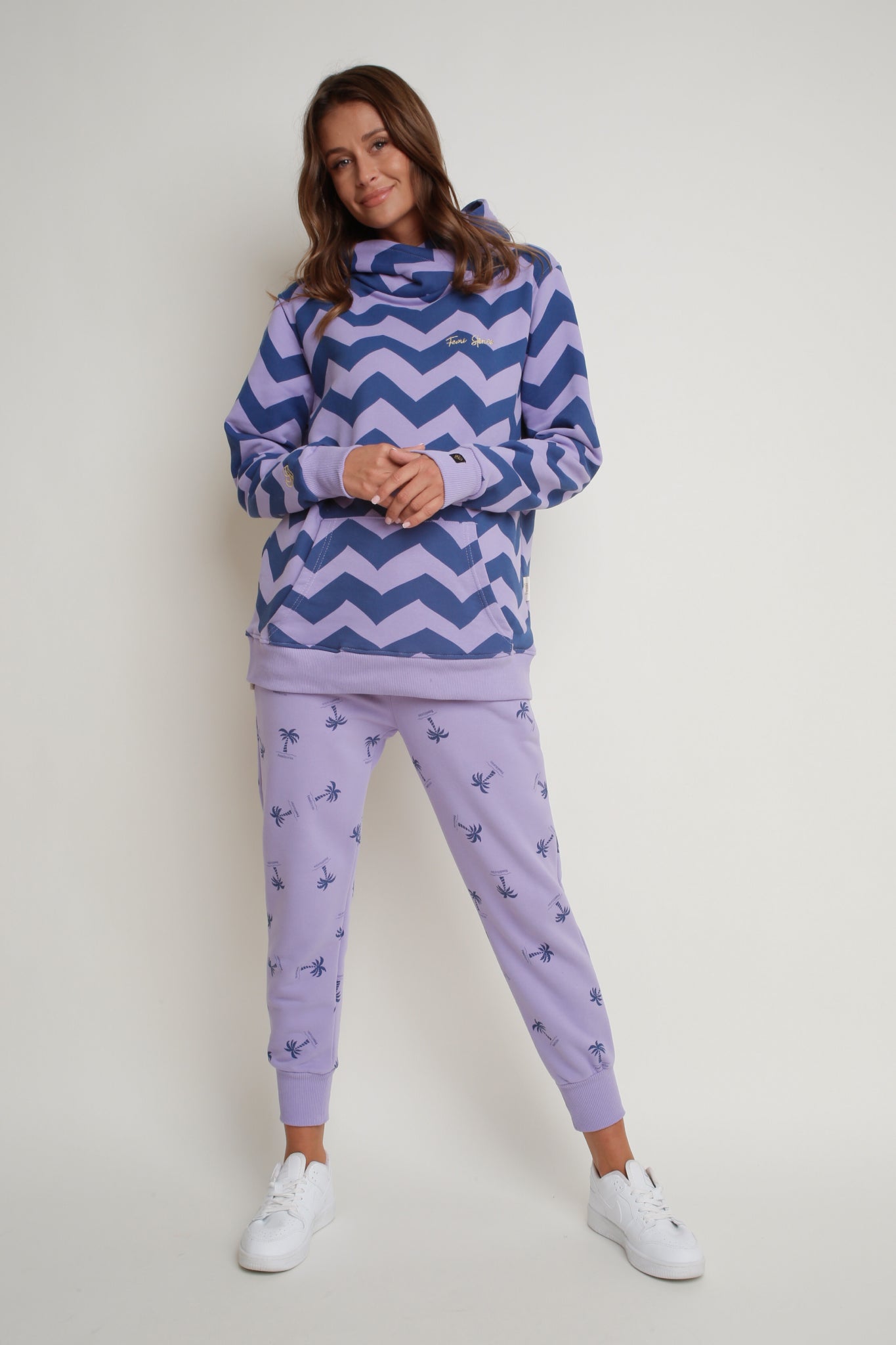 LAVENDER TRACKSUITS WITH PALM TREES - PORTOBELLO