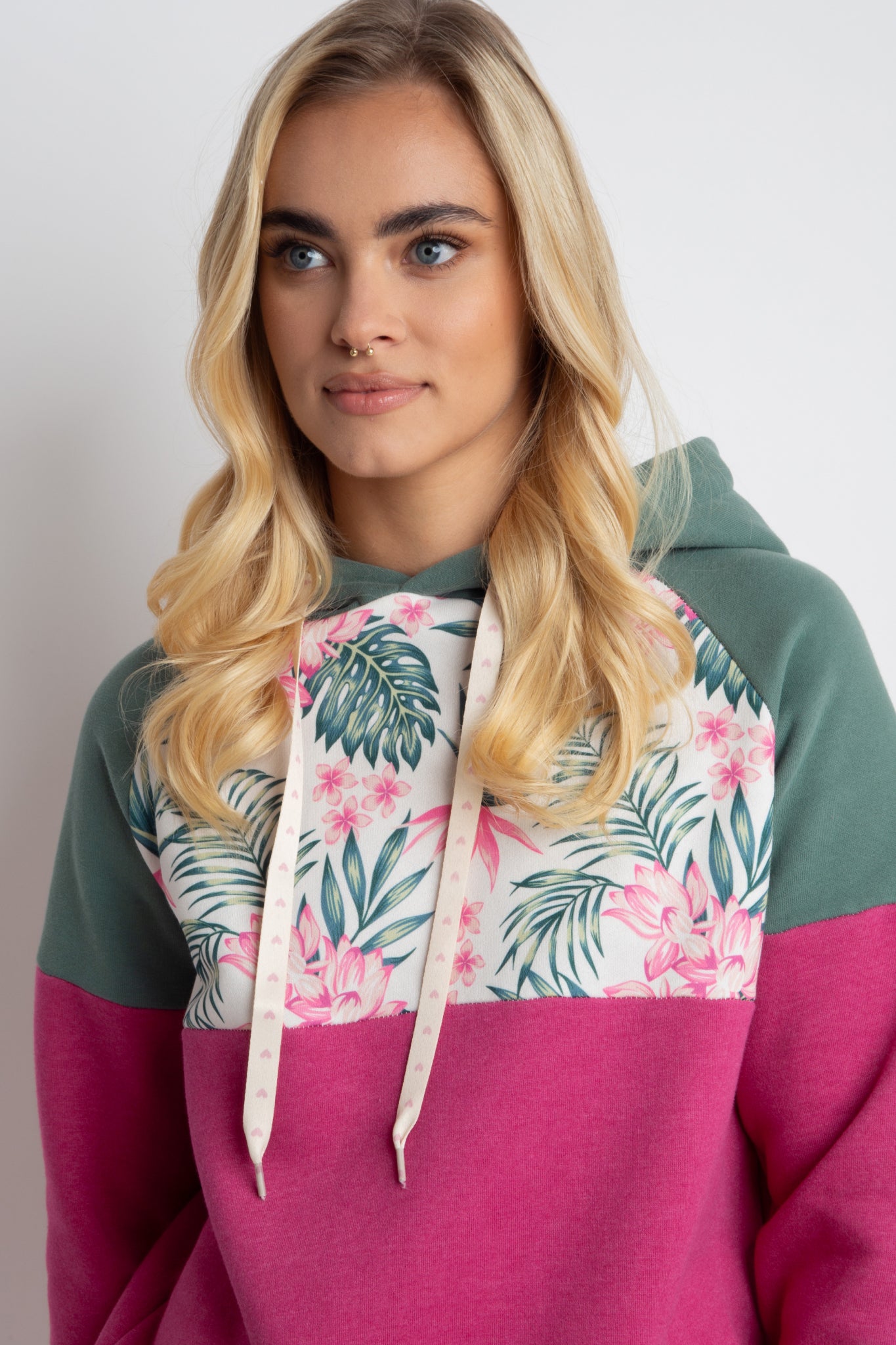 PURPLE HOODED SWEATSHIRT WITH FLOWER PRINT - NEMOS
