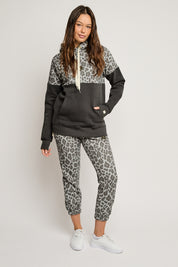 SPODNIE DRESOWE TYPU BAGGY SZARE Z PRINTEM W PANTERĘ - REVE