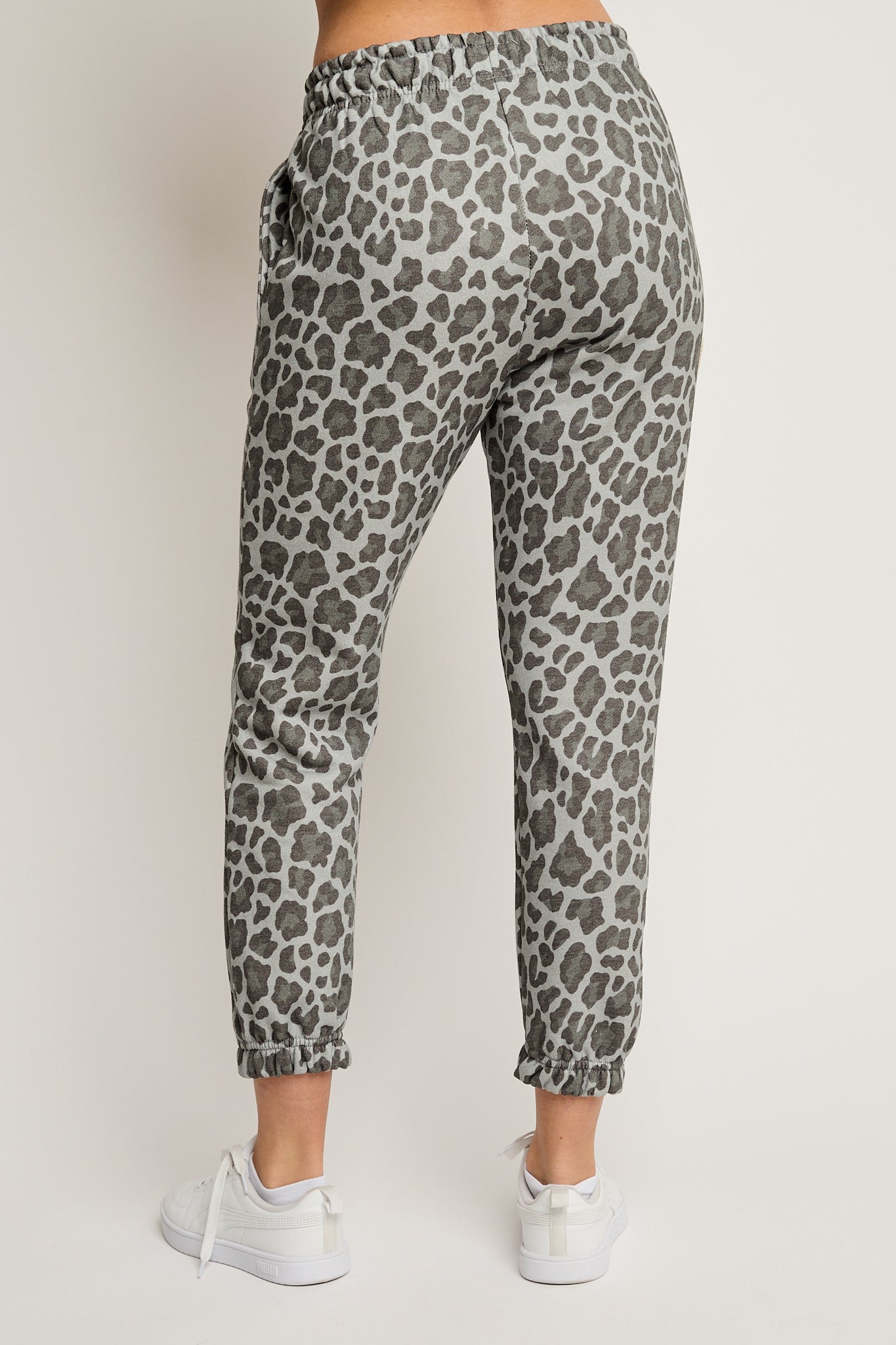 SPODNIE DRESOWE TYPU BAGGY SZARE Z PRINTEM W PANTERĘ - REVE