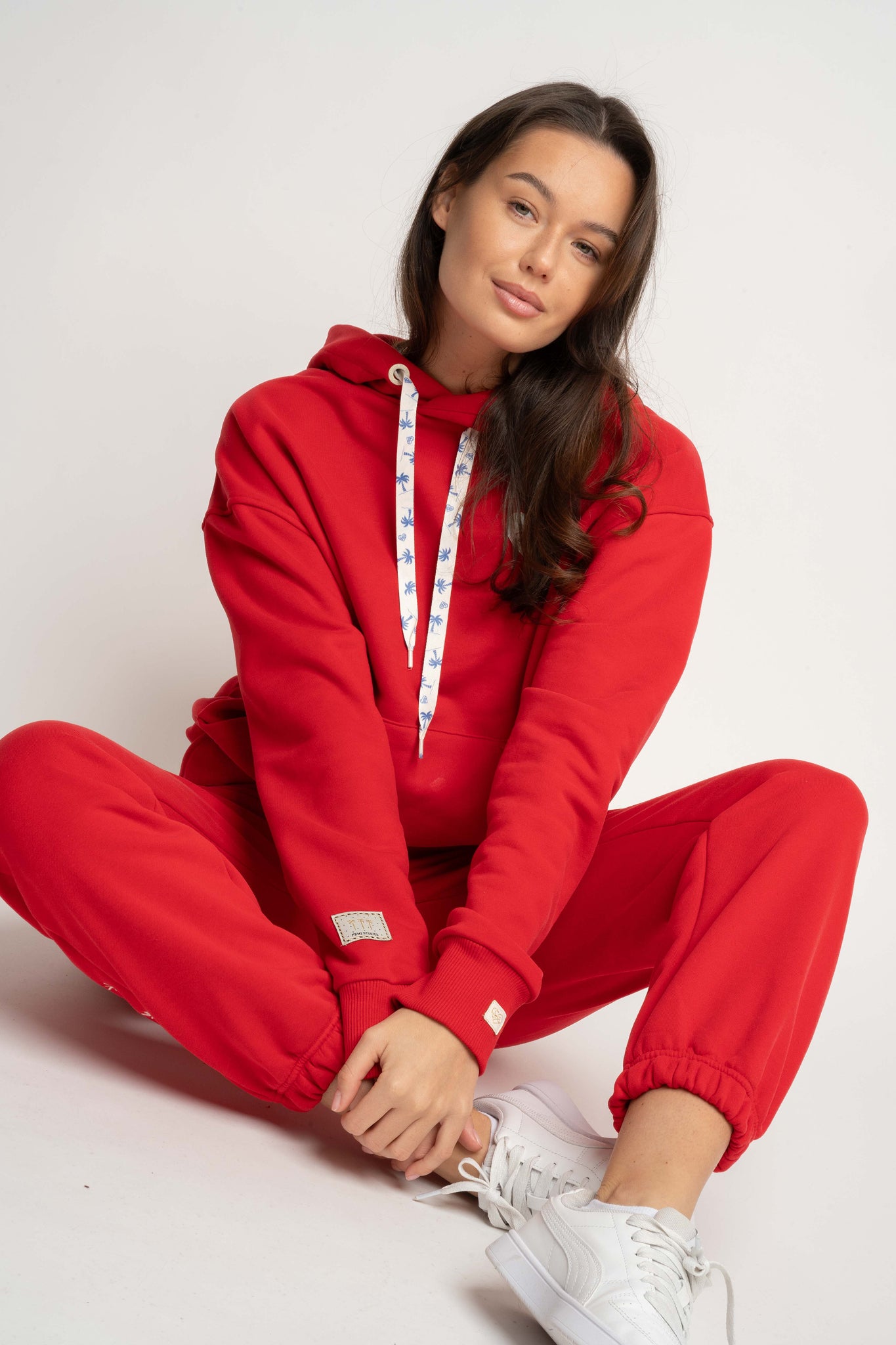 BLUZA Z KAPTUREM CZERWONA - AURENA