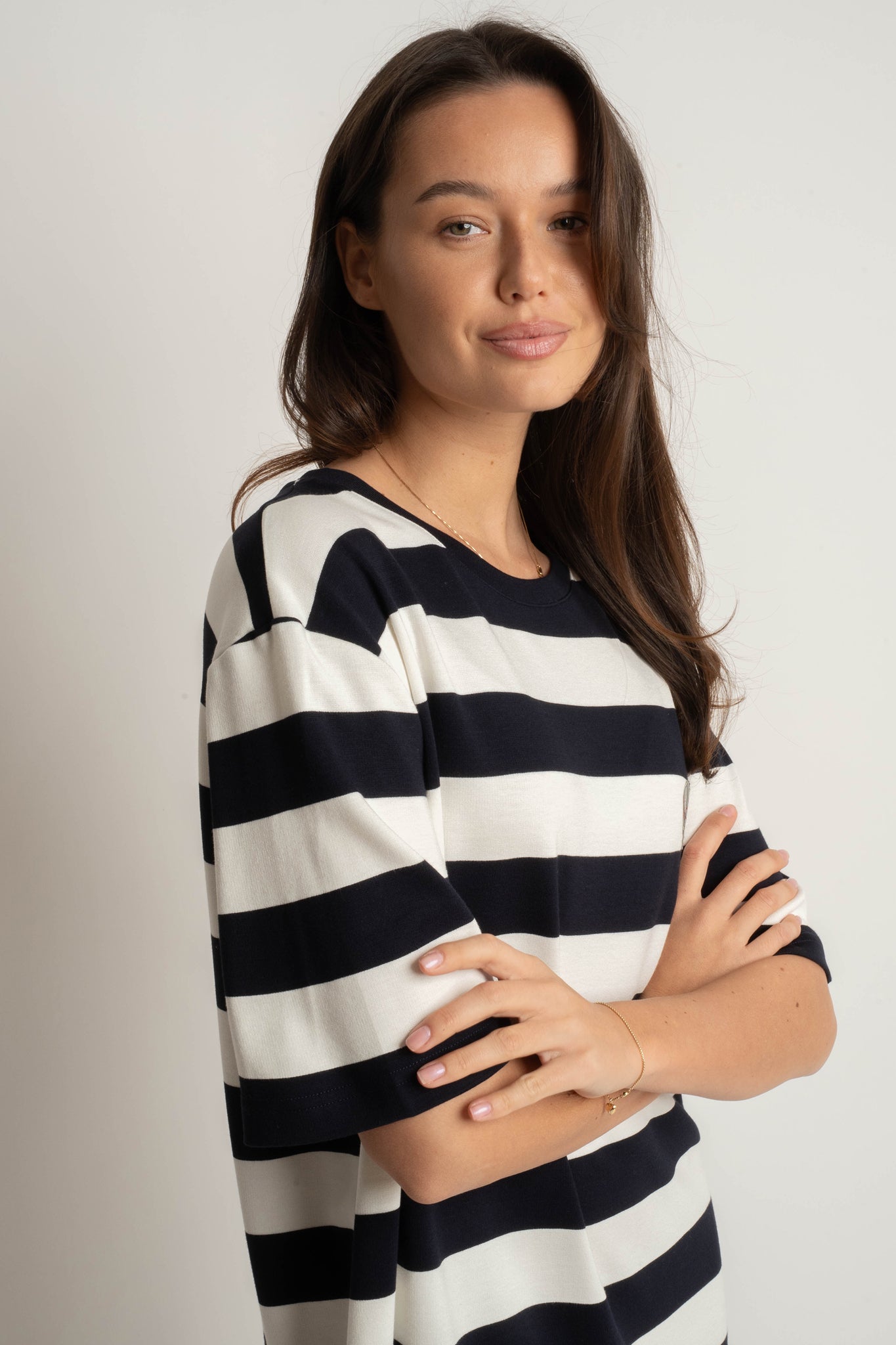 T-SHIRT CIEMNOGRANATOWY W PASKI - MARE