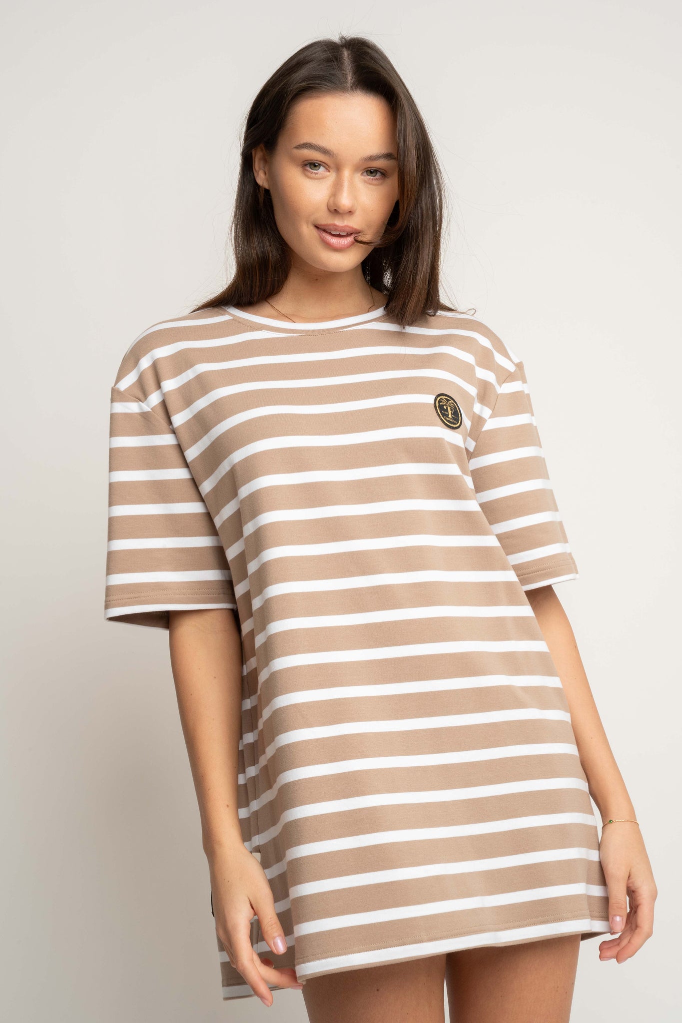 T-SHIRT JASNOBRĄZOWY W PASKI - MARE