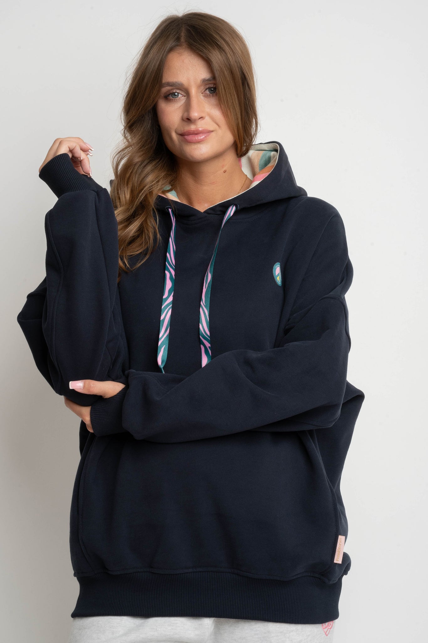 BLUZA Z KAPTUREM GRANATOWA - PENNY