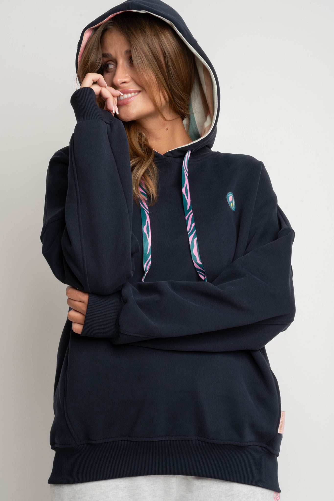 BLUZA Z KAPTUREM GRANATOWA - PENNY