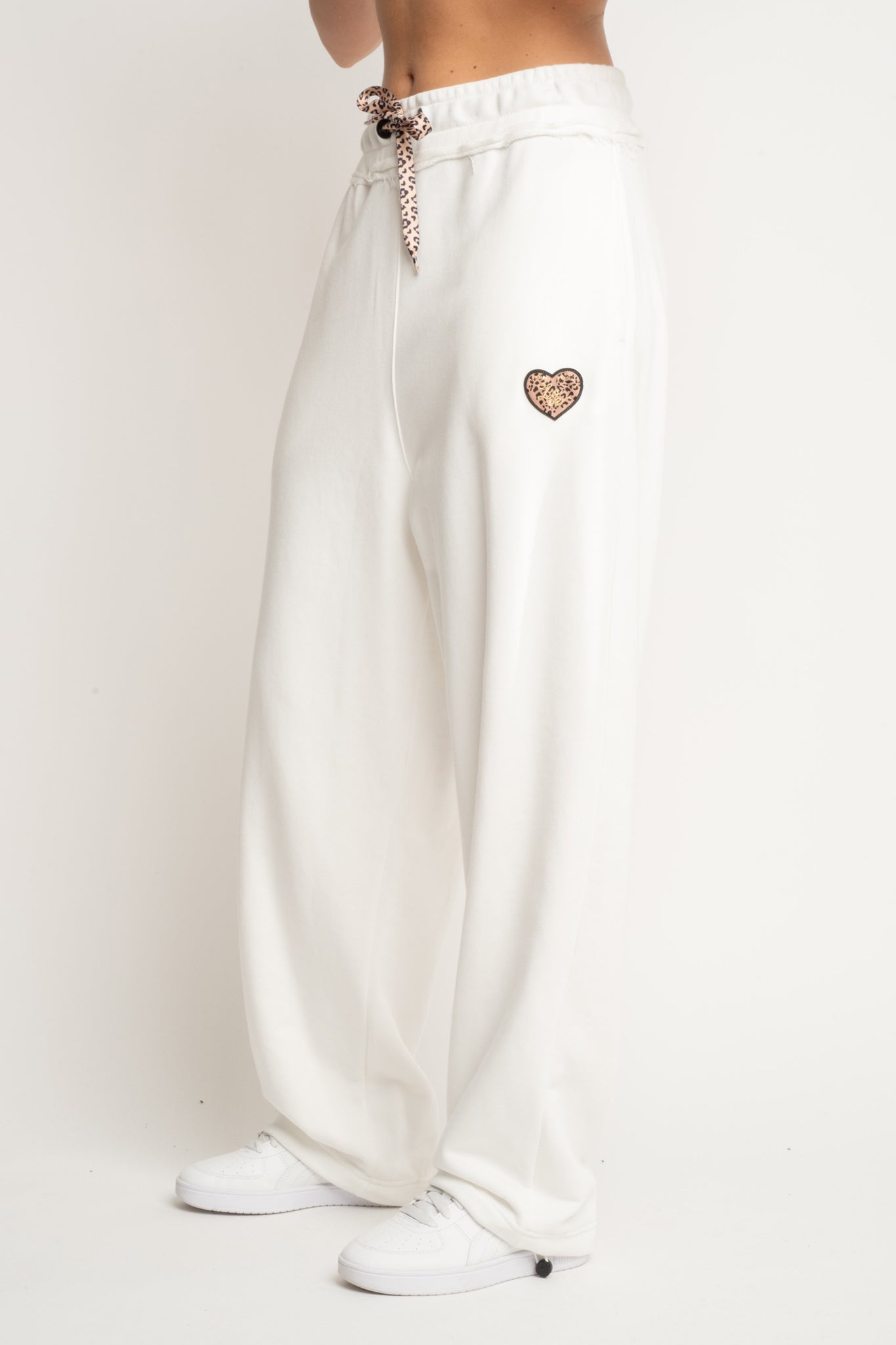 SPODNIE DRESOWE BAGGY BIAŁE- PERLE