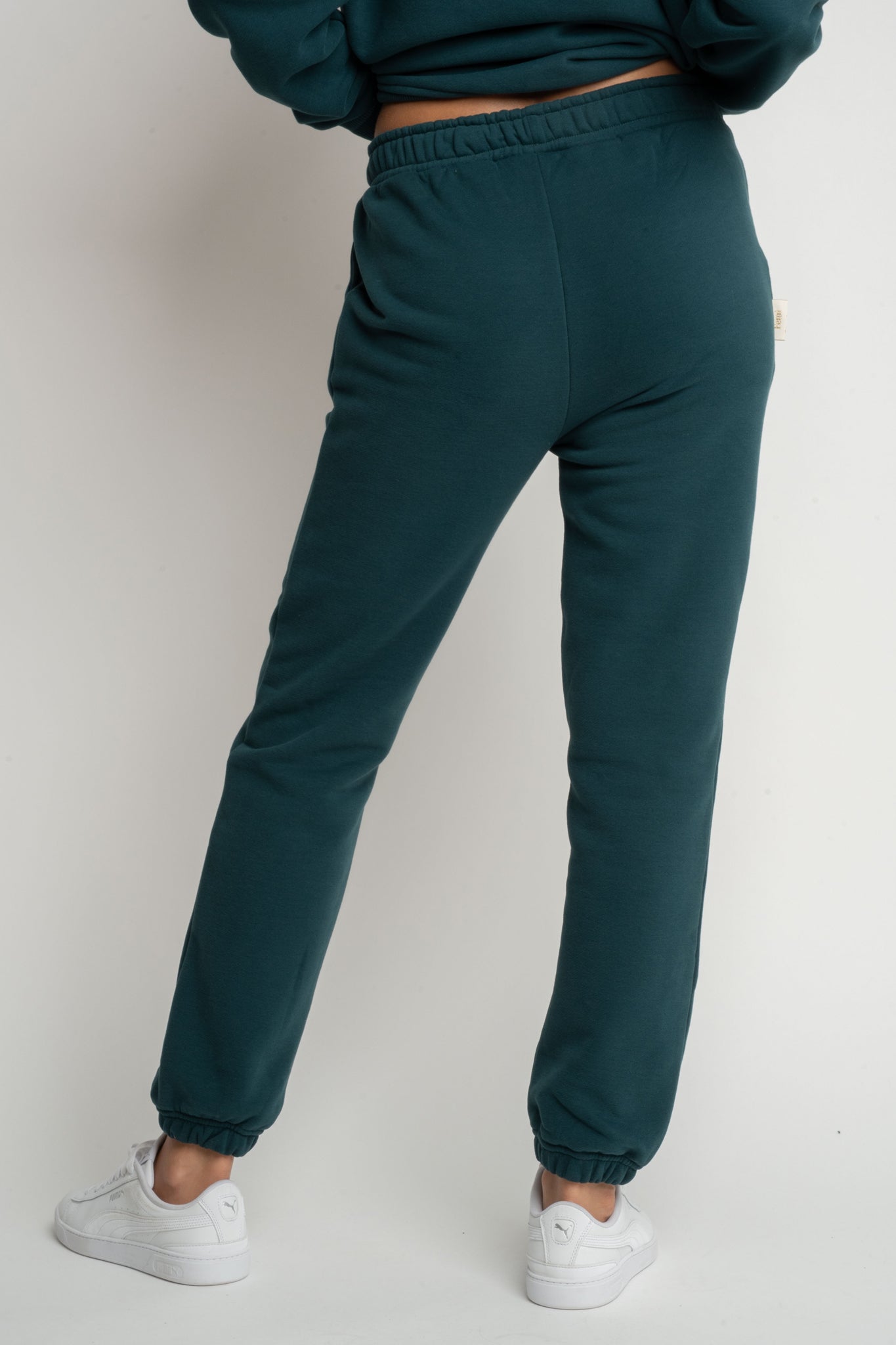 GREEN SWEATPANTS - HARUKA