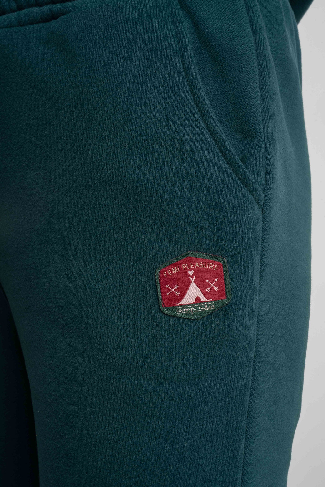 GREEN SWEATPANTS - HARUKA