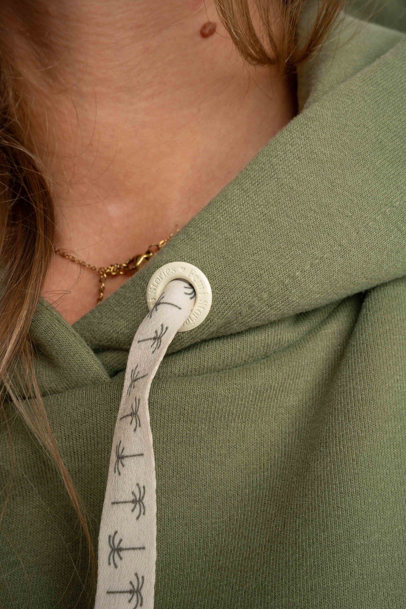 KHAKI HOODIE - AURENA