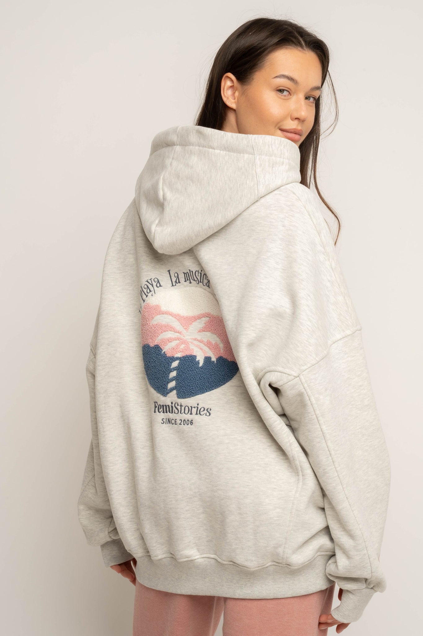 BLUZA OVERSIZE Z KAPTUREM SZARY MELANŻ - SANIBEL