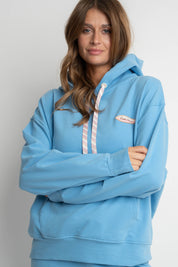 BLUZA Z KAPTUREM NIEBIESKA - AURENA