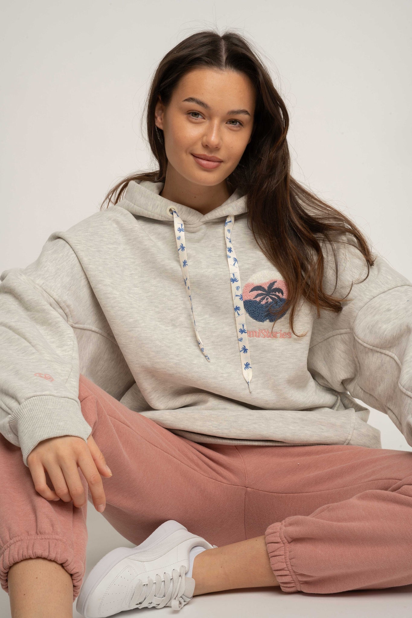 BLUZA OVERSIZE Z KAPTUREM SZARY MELANŻ - SANIBEL