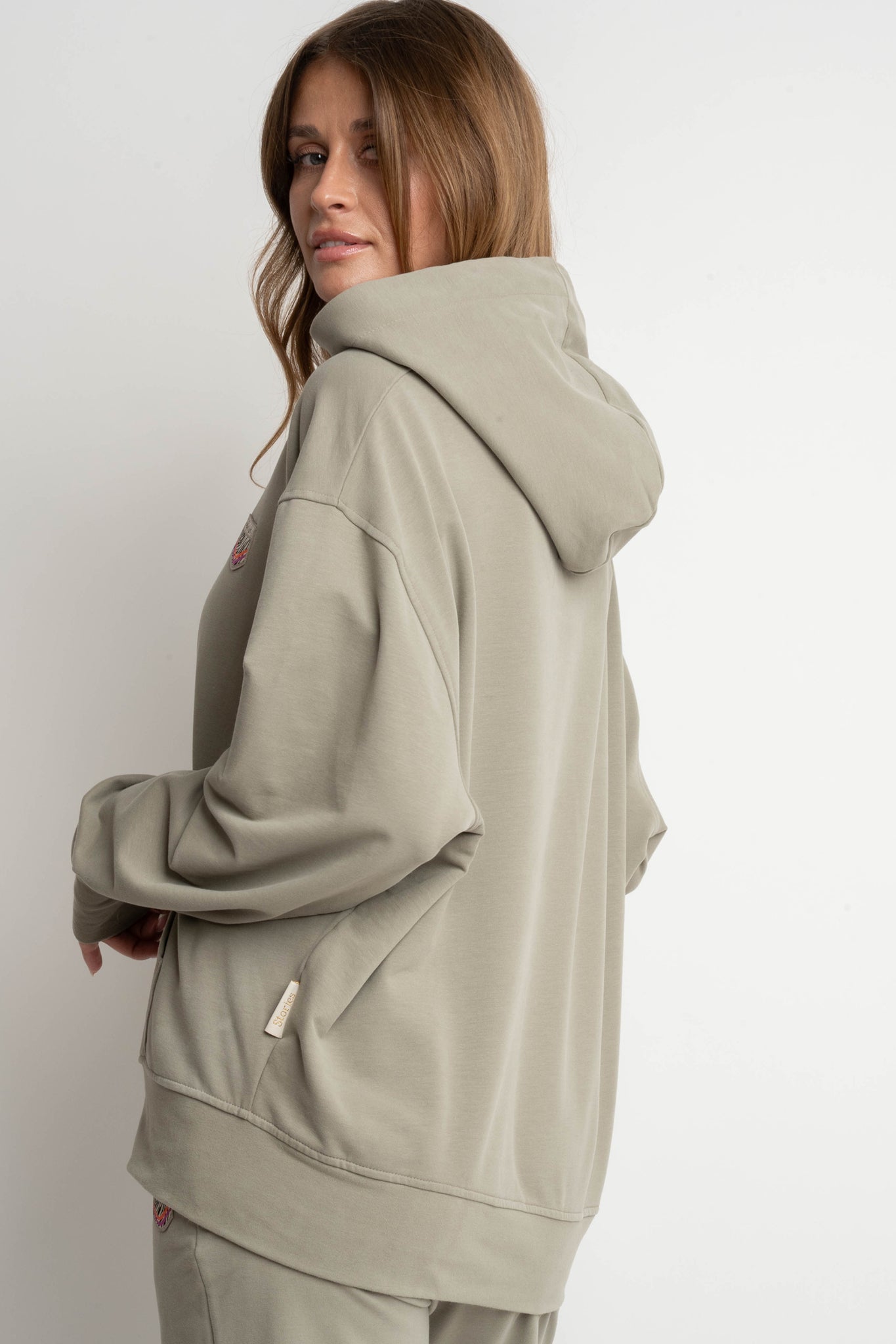 BLUZA Z KAPTUREM JASNY KHAKI- AURENA