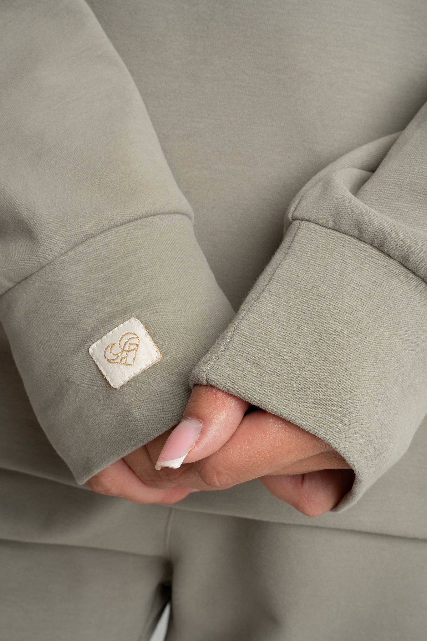 BLUZA Z KAPTUREM JASNY KHAKI- AURENA