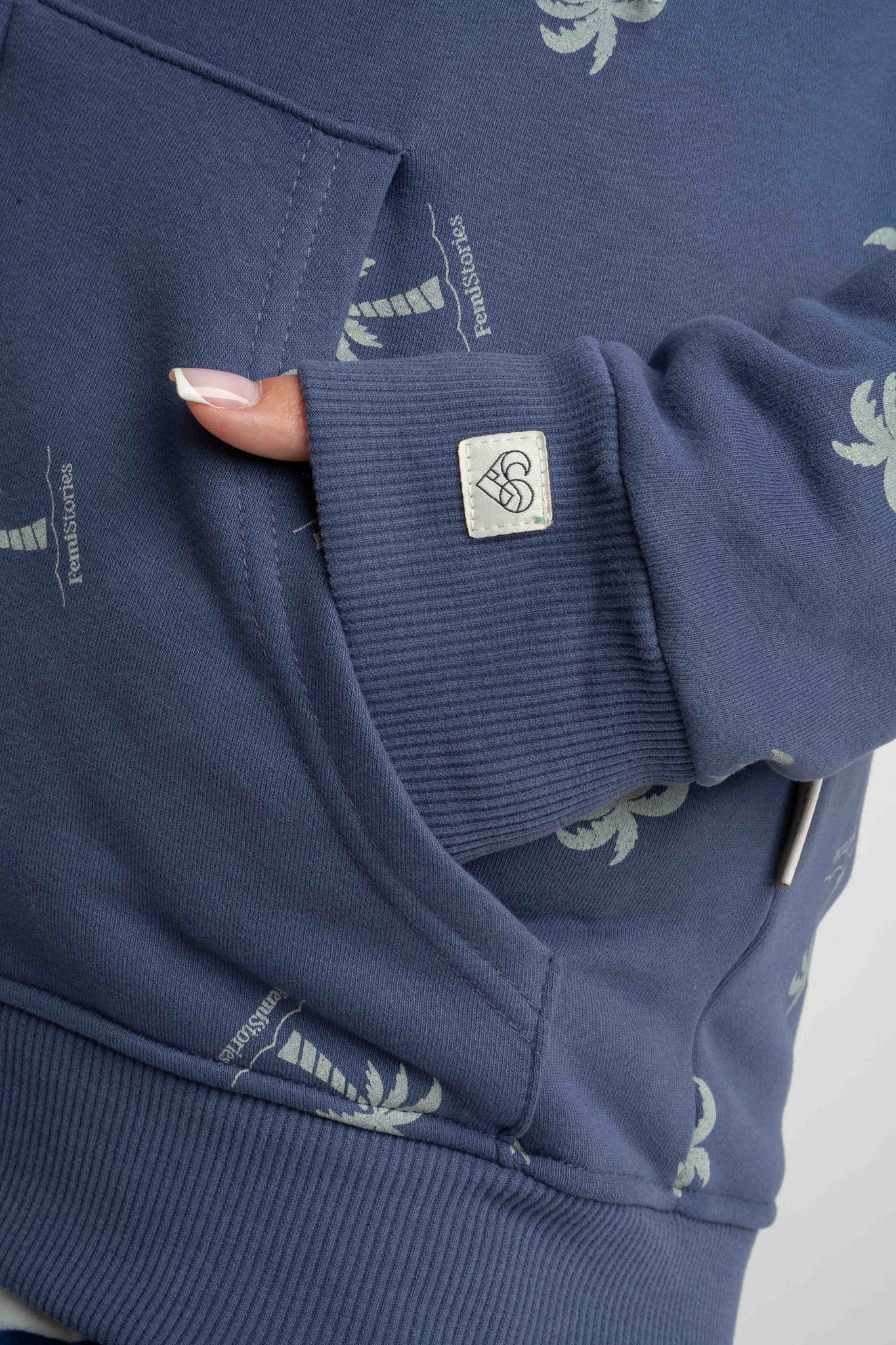 BLUZA Z KAPTUREM AMUR - NAVY