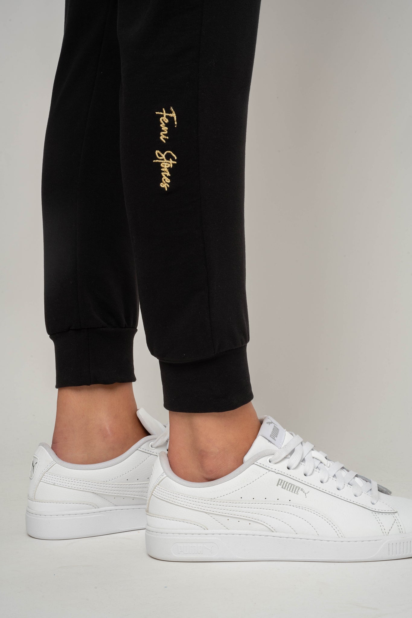 BLACK SWEATPANTS - VANO