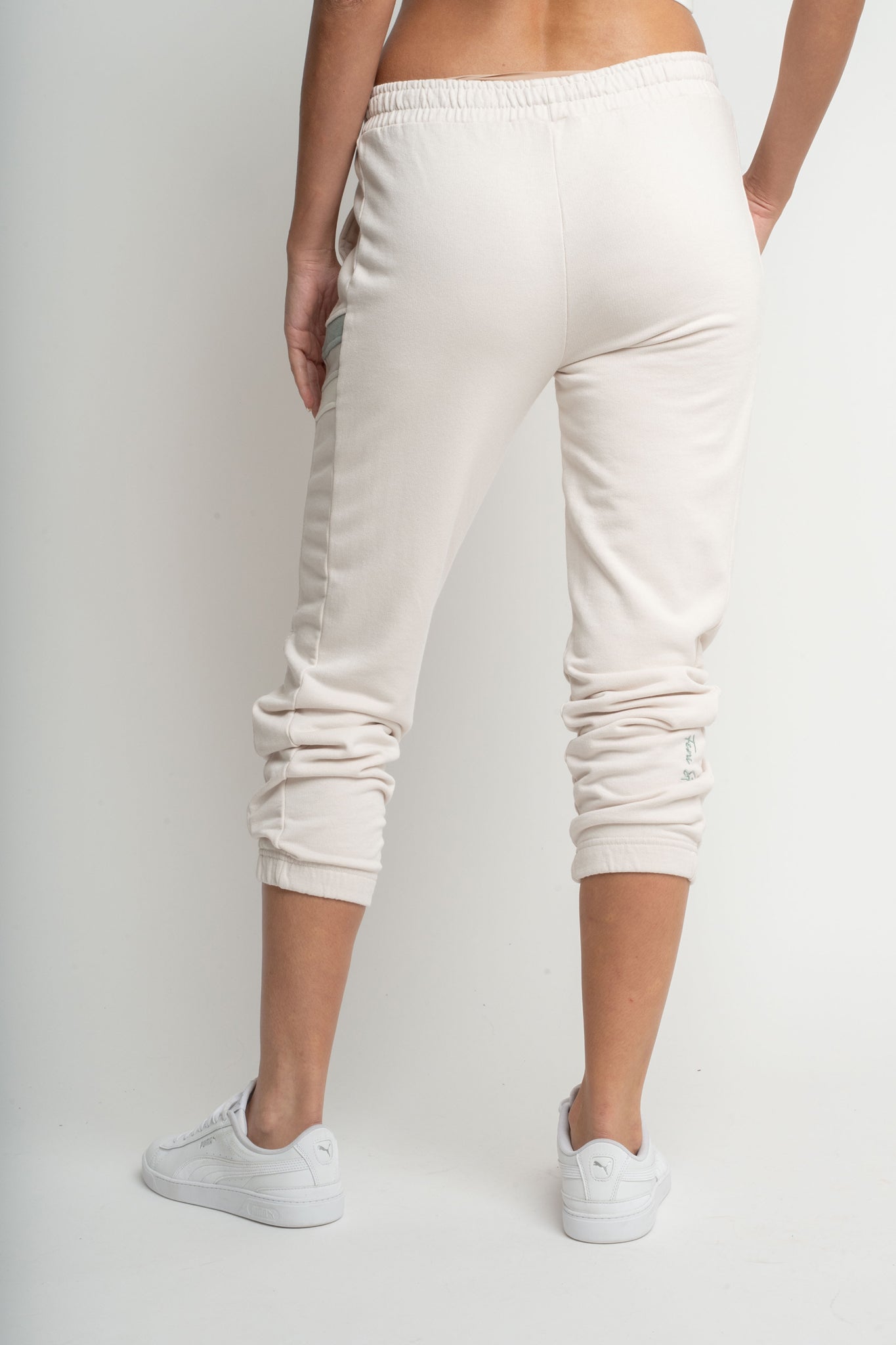 FITTED BEIGE SWEATPANTS - MAUI