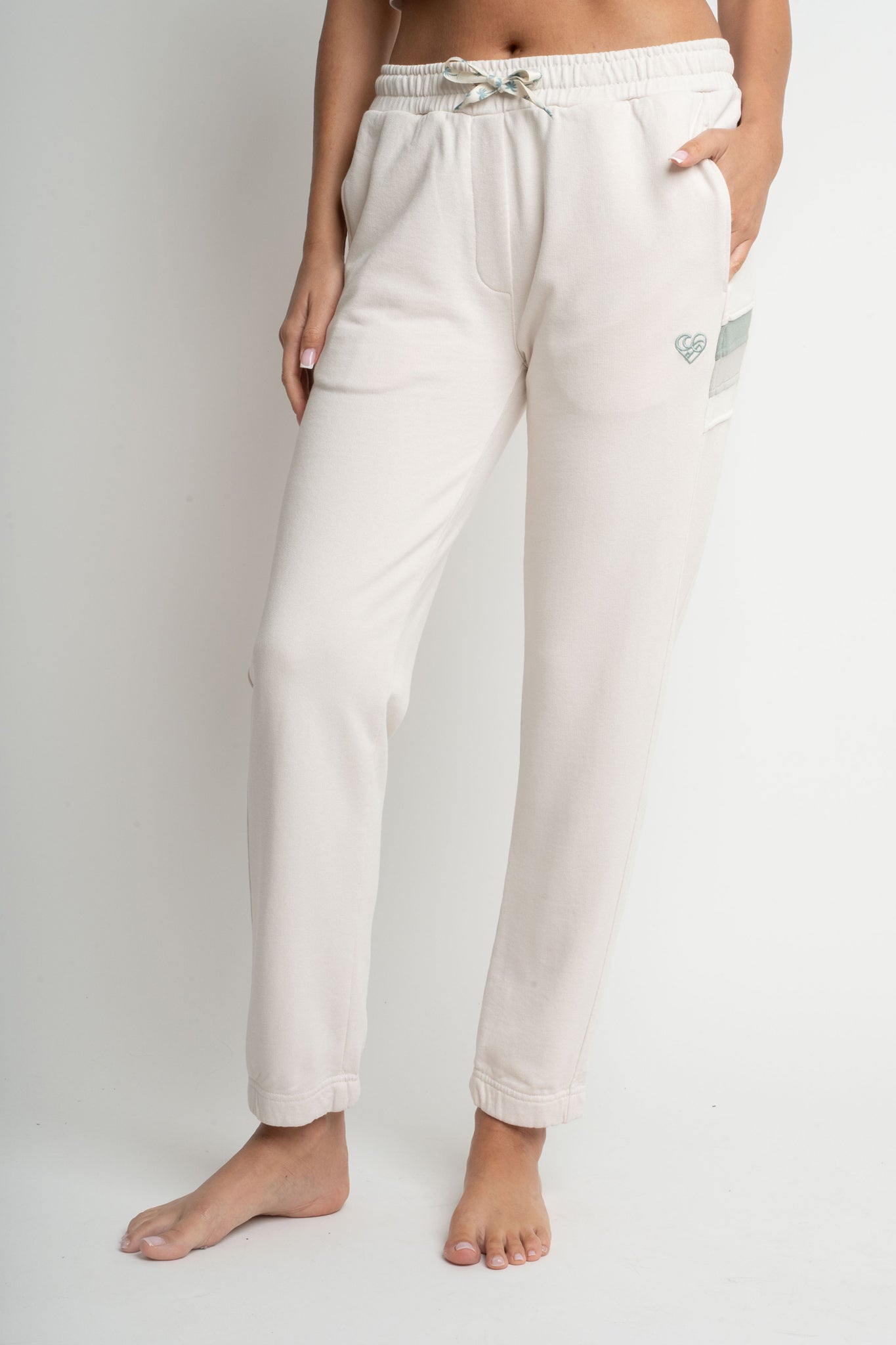 FITTED BEIGE SWEATPANTS - MAUI