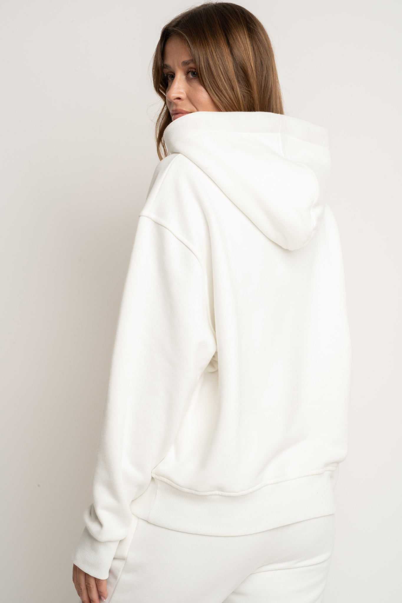 WHITE HOODED SWEATSHIRT - AURENA