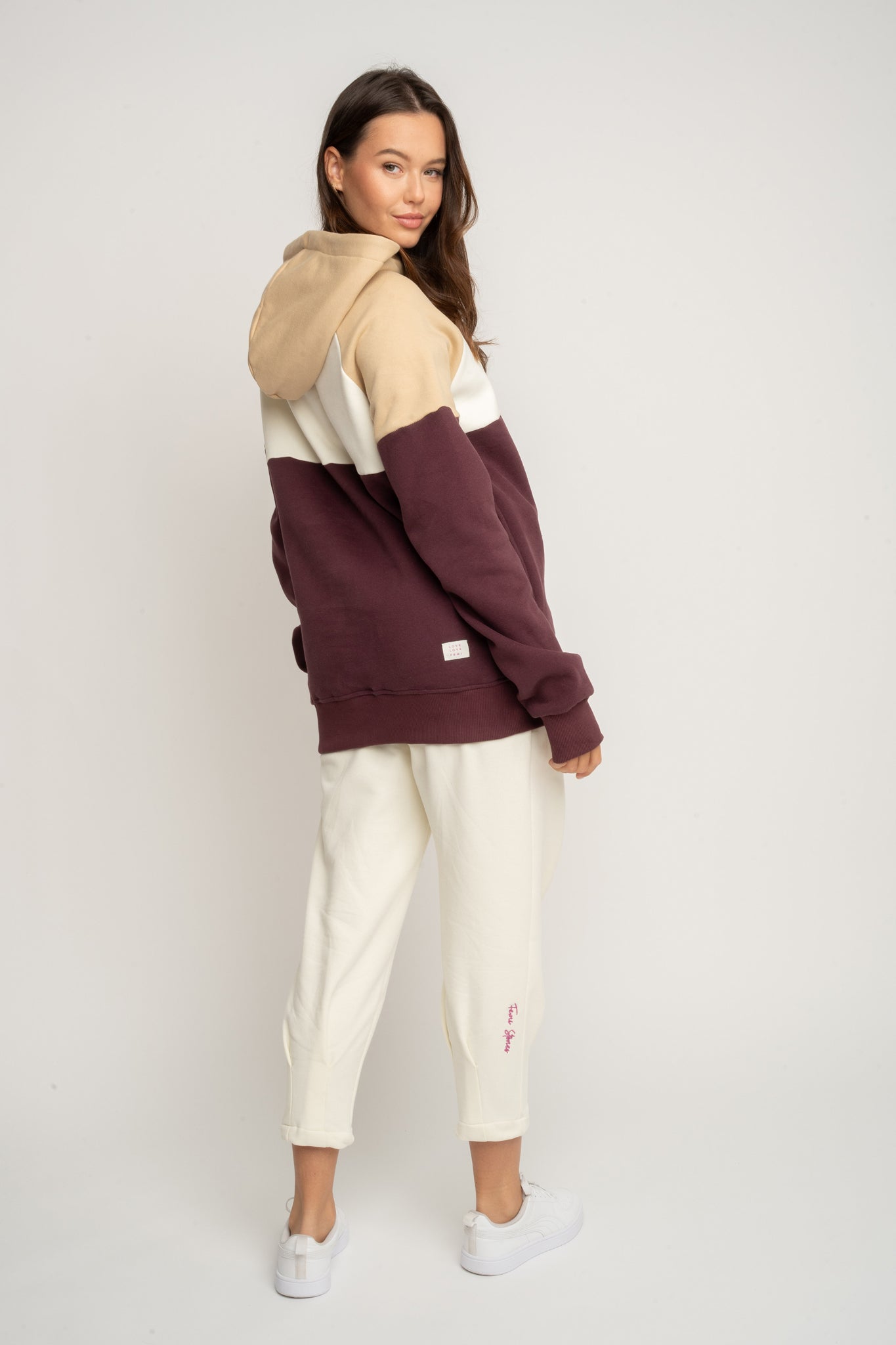 BLUZA Z KAPTUREM BORDOWA - NEMOS