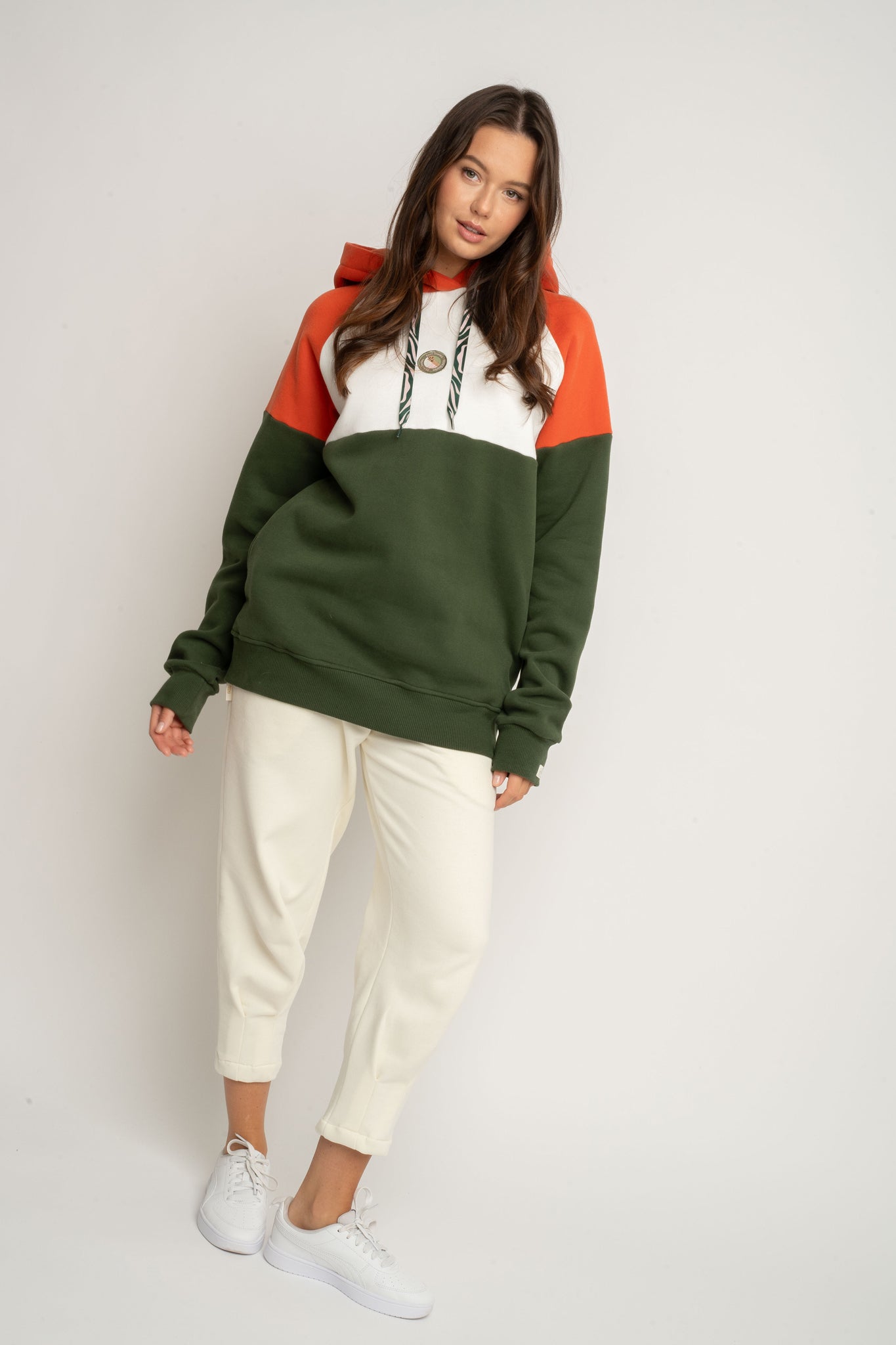 BLUZA Z KAPTUREM W KOLORZE KHAKI - NEMOS