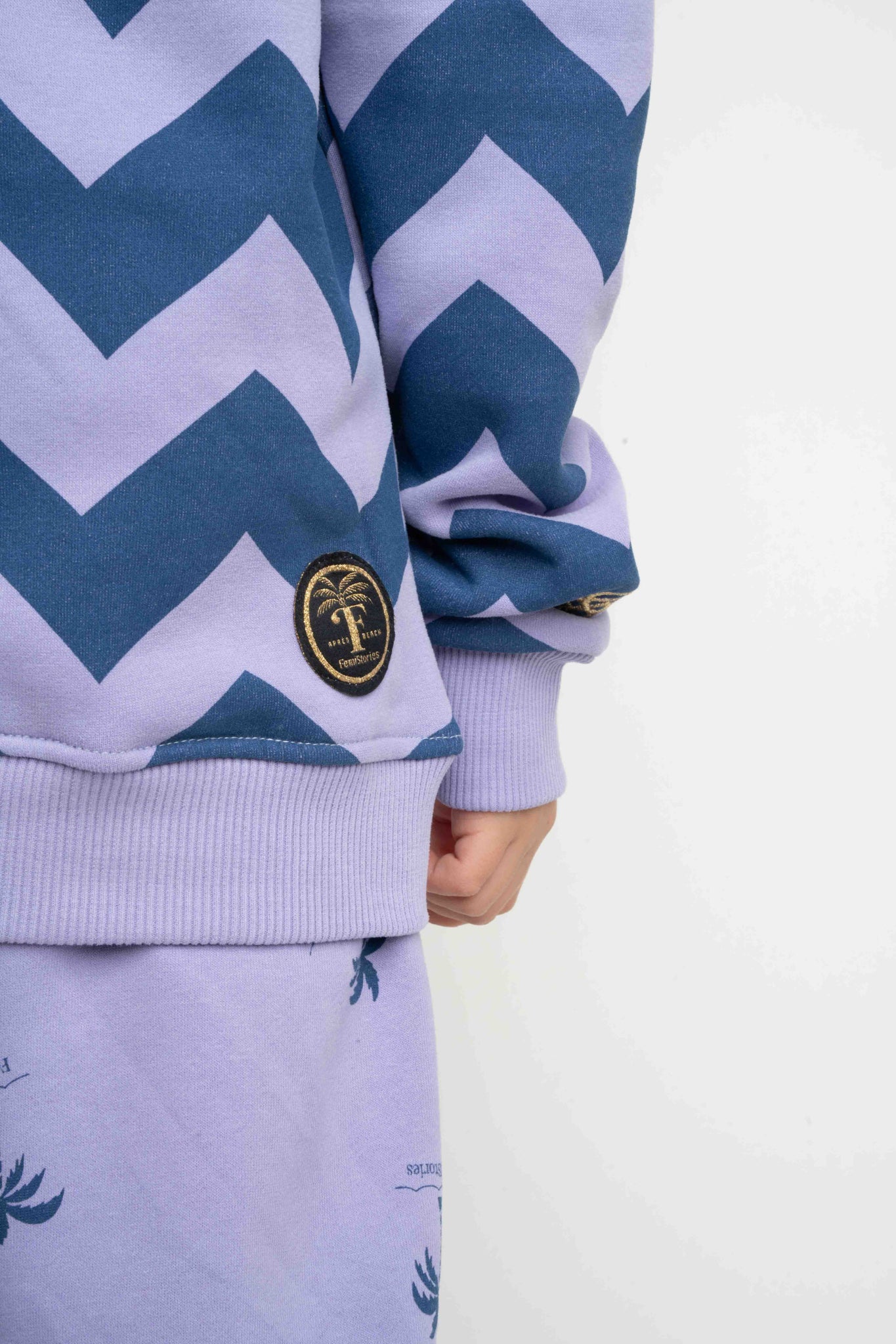 CHILDREN'S LAVENDER HOODED SWEATSHIRT - RUM