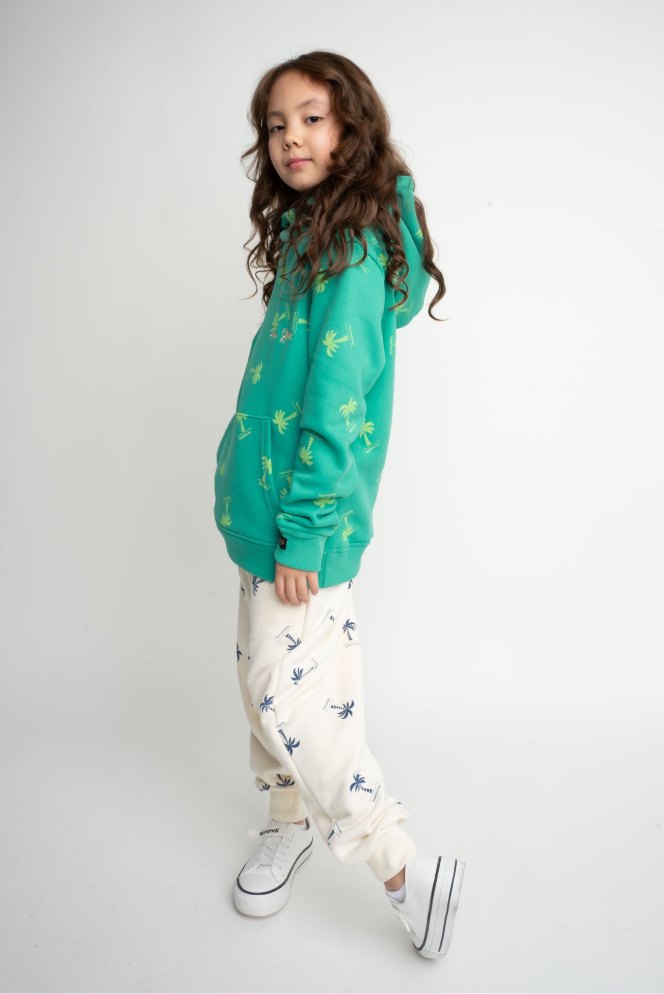 CHILDREN'S GREEN HOODED SWEATSHIRT - RUM