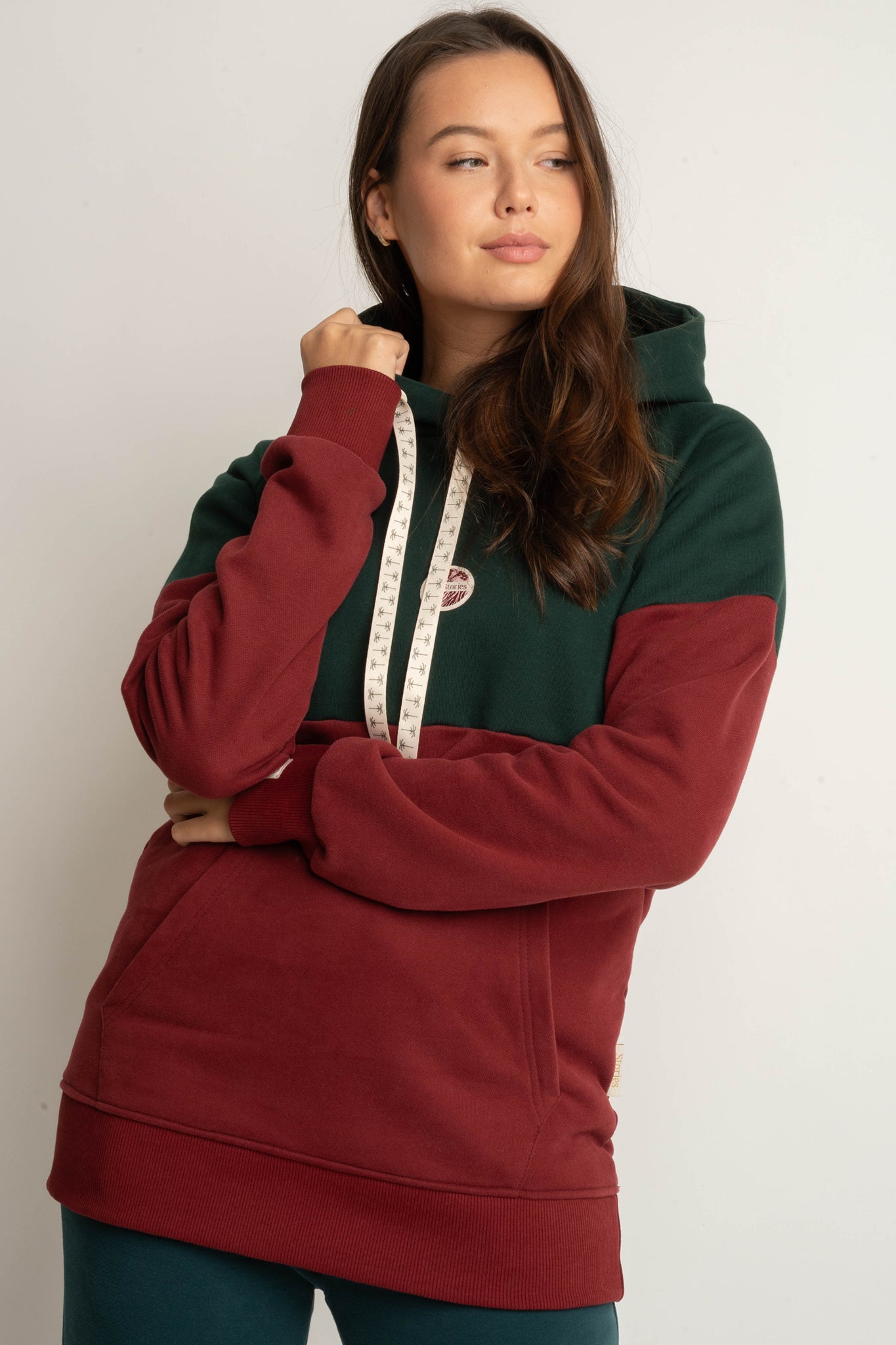 BLUZA Z KAPTUREM BORDOWA - KENTA
