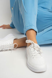 DRESOWE SPODNIE DAMSKIE Z KIESZENIAMI I ZWĘŻANYMI NOGAWKAMI NIEBIESKIE- SUZIE