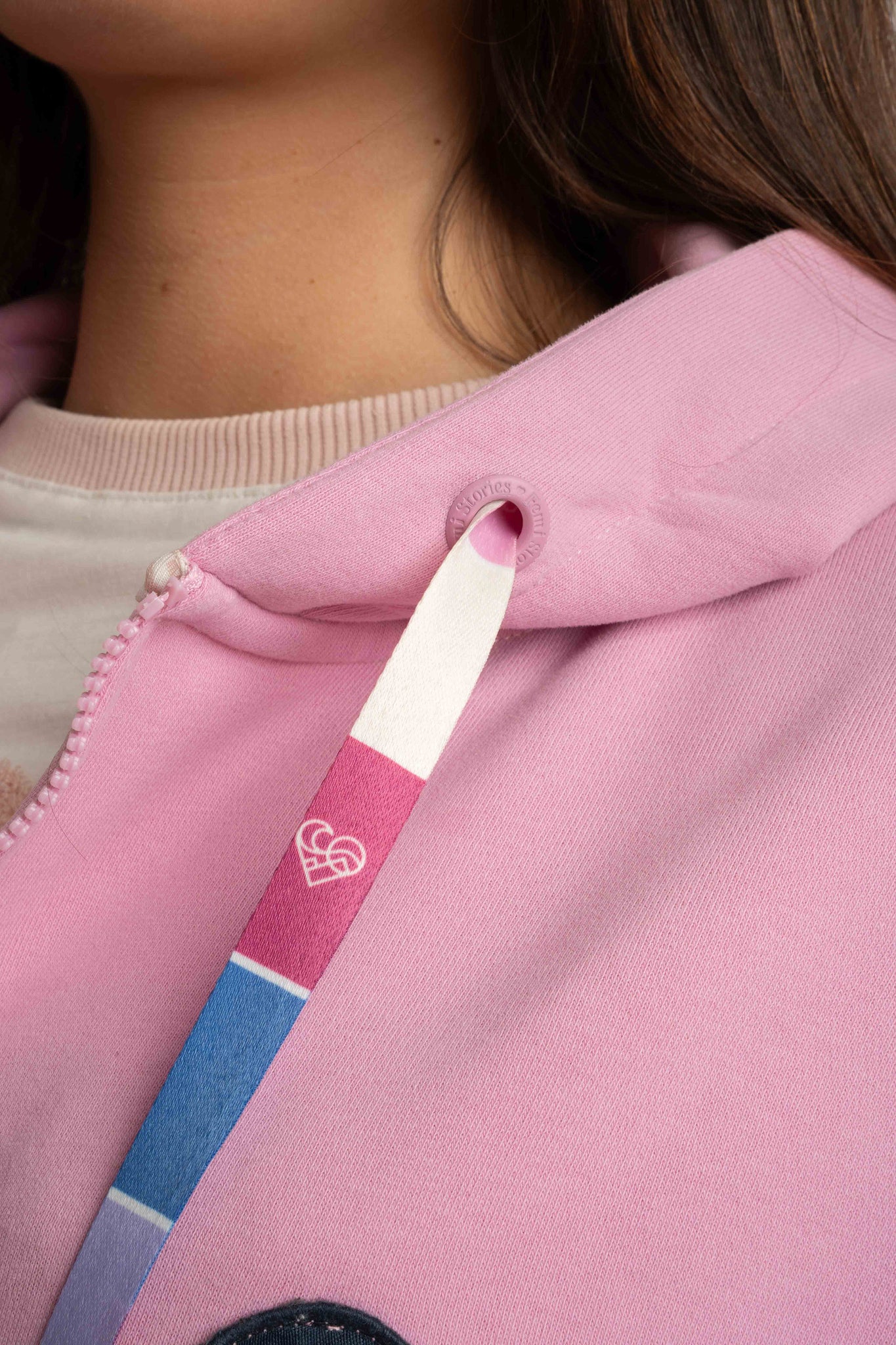 BLUZA Z KAPTUREM ROZPINANA RÓŻÓWA - FLEUR