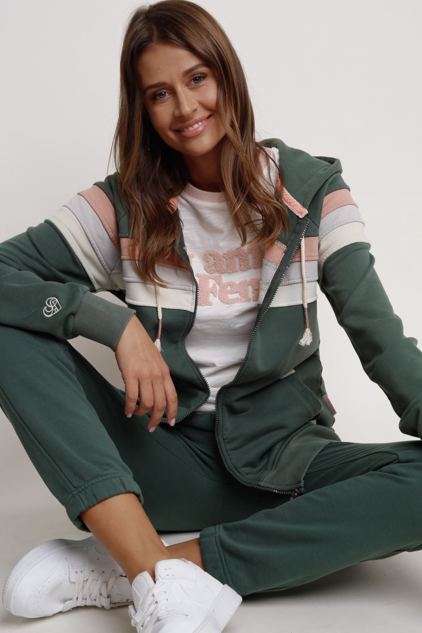 FITTED GREEN SWEATPANTS - MAUI