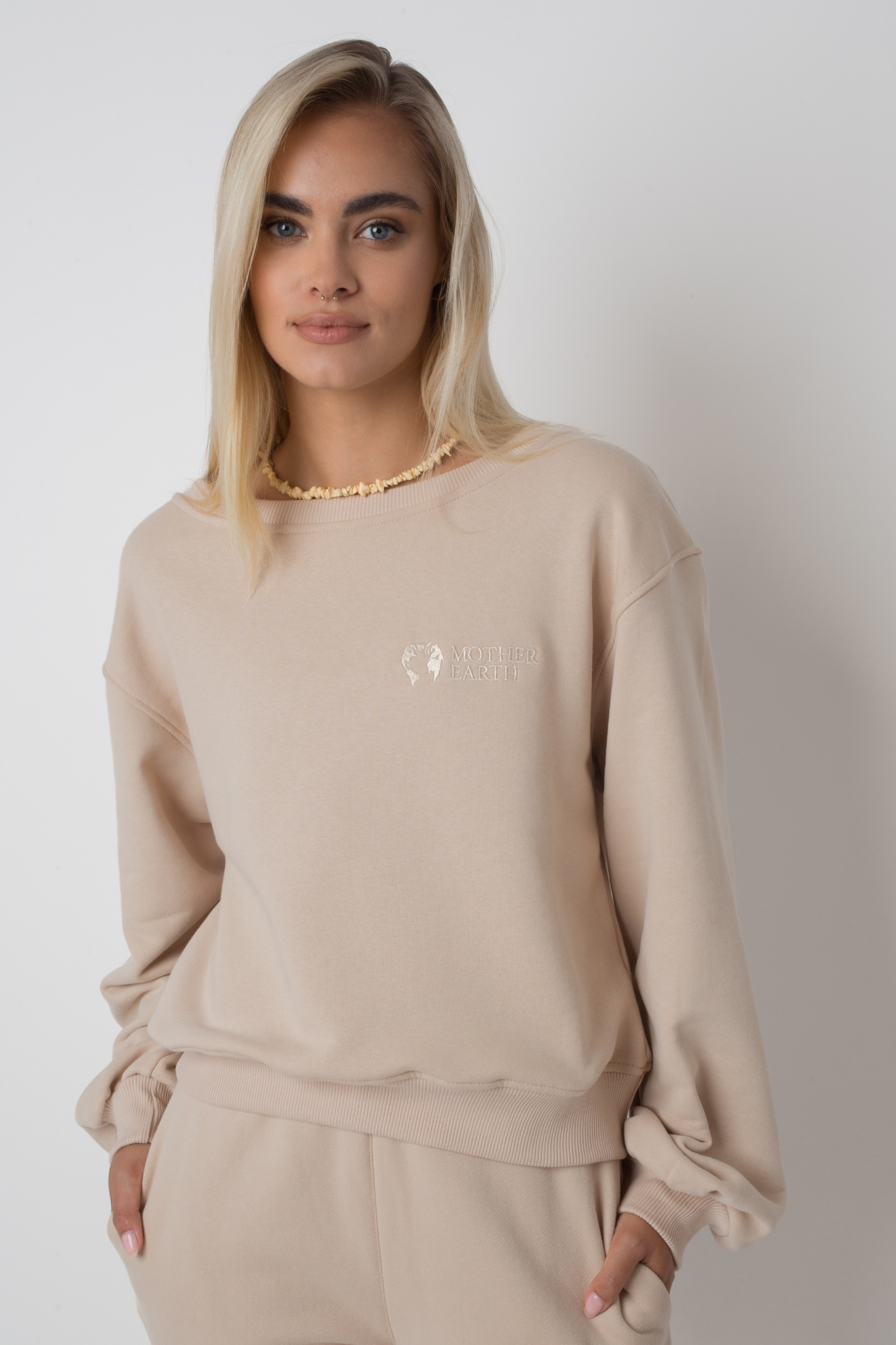 BLUZA TYPU CREWNECK BEŻOWA - COMINO