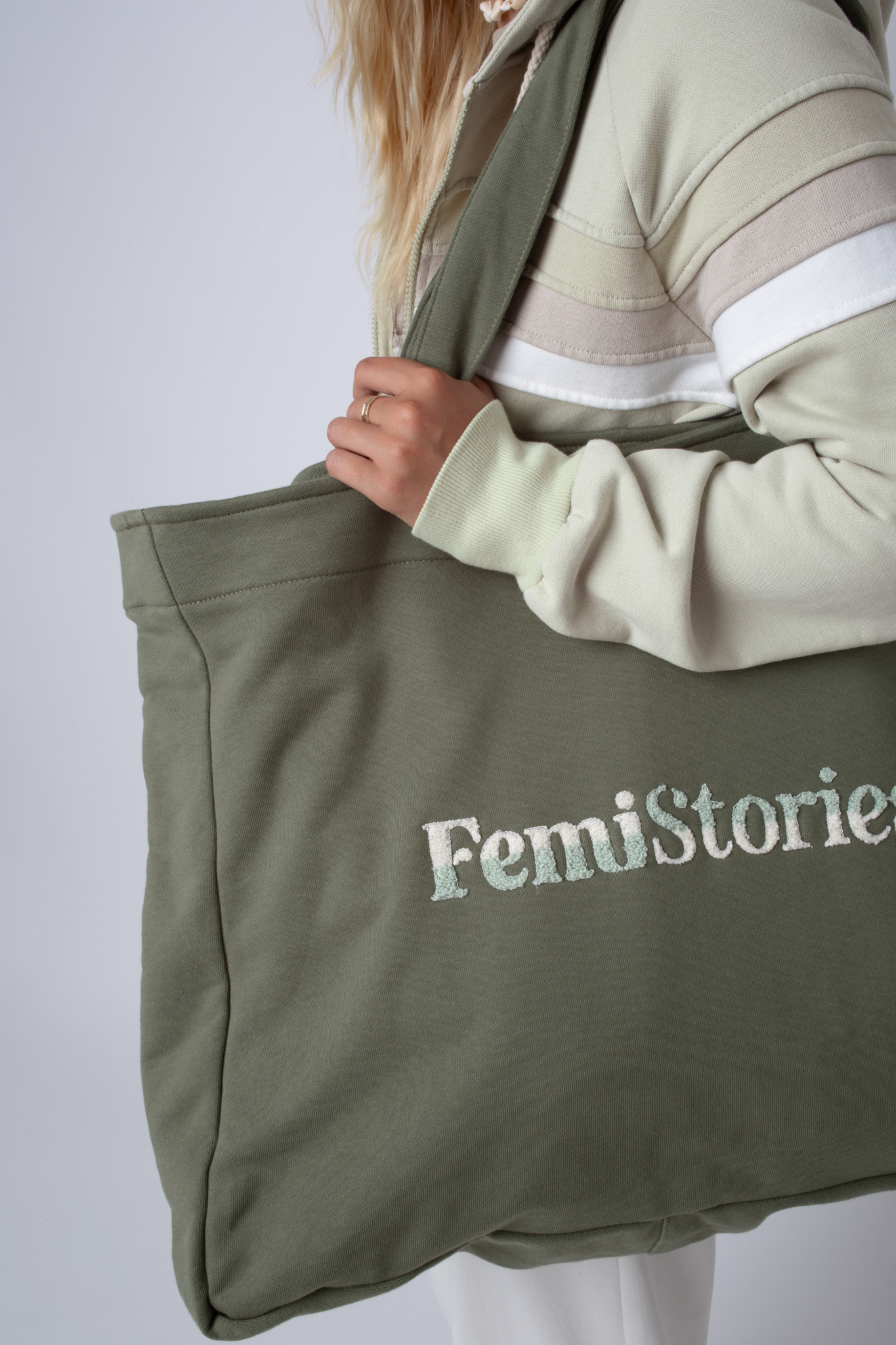 FEMI STORIES DOUBLE-SIDED SHOPPER BAG KHAKI - BORA BORA