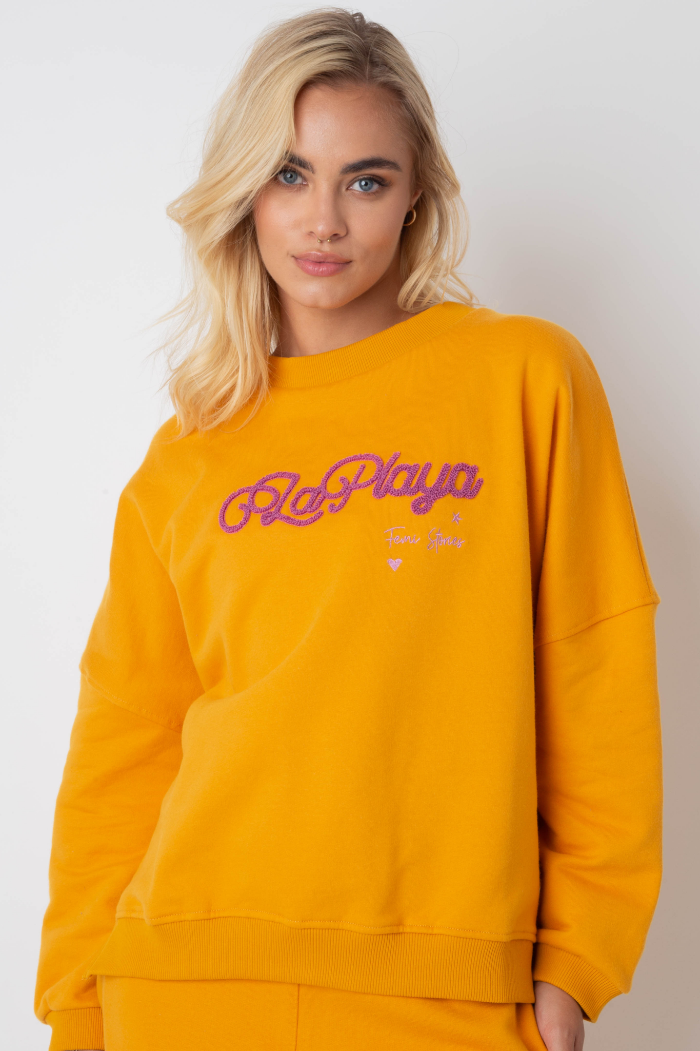 BLUZA LA PLAYA TYPU CREWNECK POMARAŃCZOWA - VALD