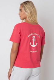 T-SHIRT MERMAID CLUB MALINOWY Z NADRUKIEM W KOLORZE ECRU - MANUEL