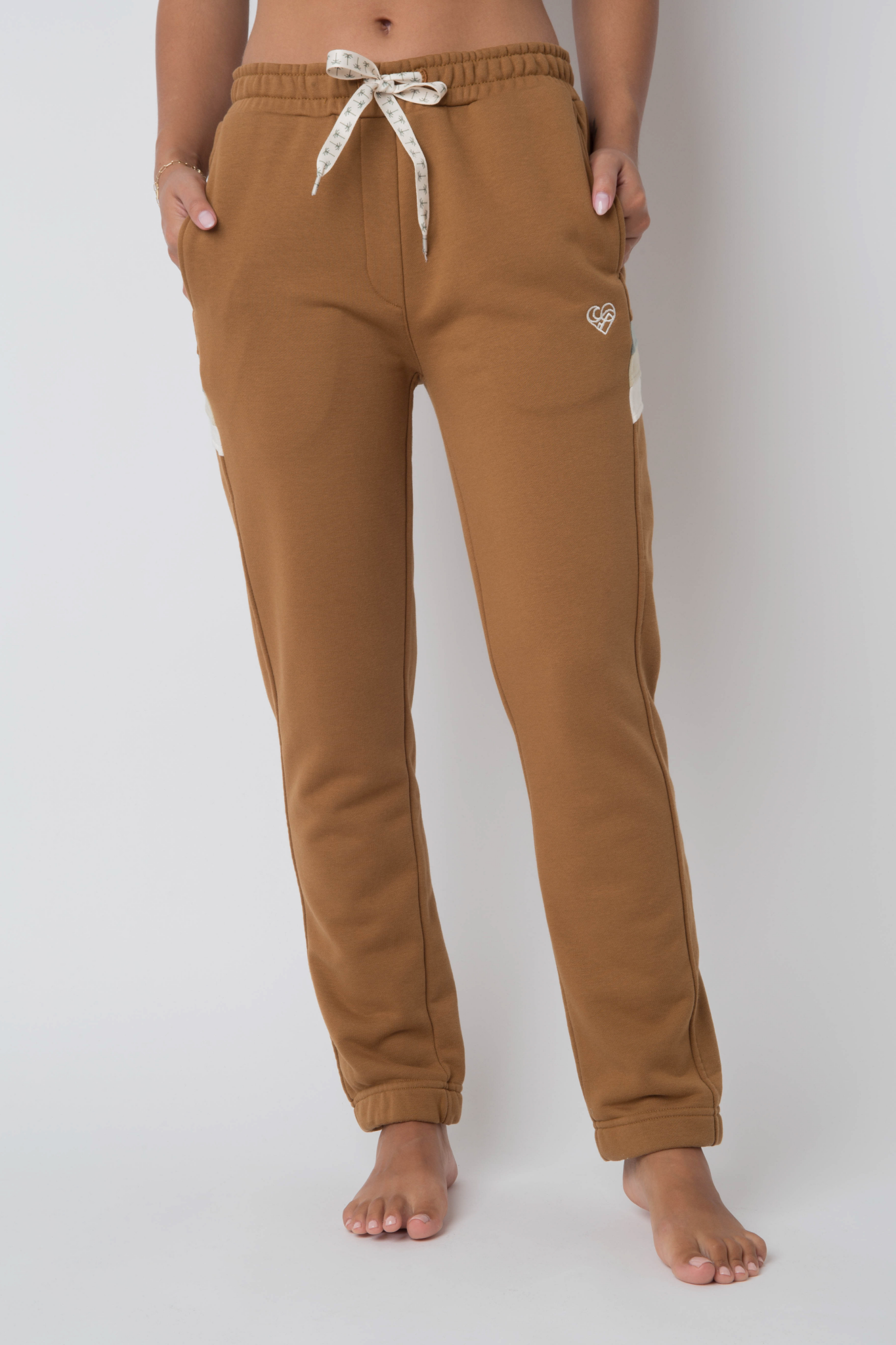 FITTED BROWN SWEATPANTS - MAUI