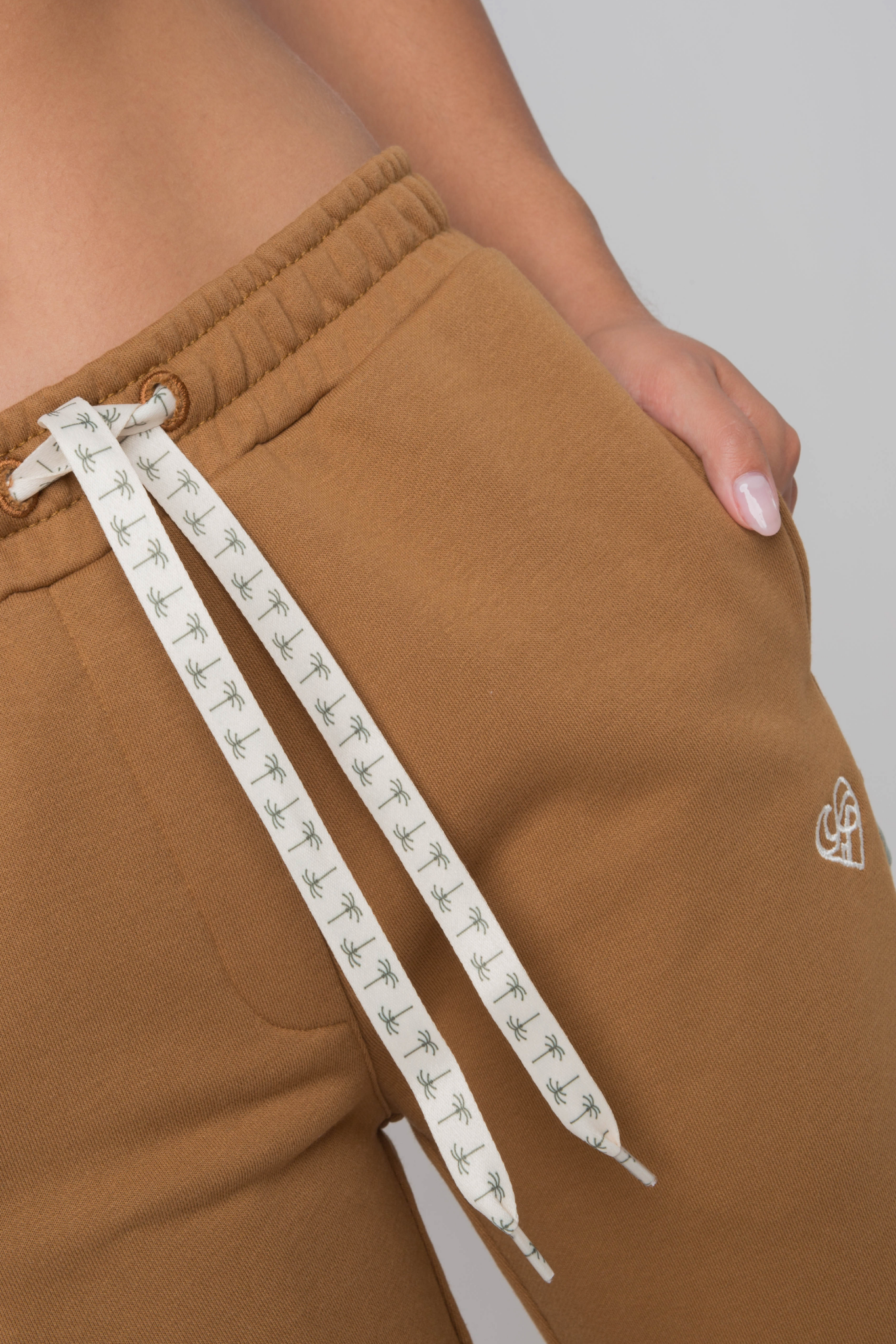 FITTED BROWN SWEATPANTS - MAUI