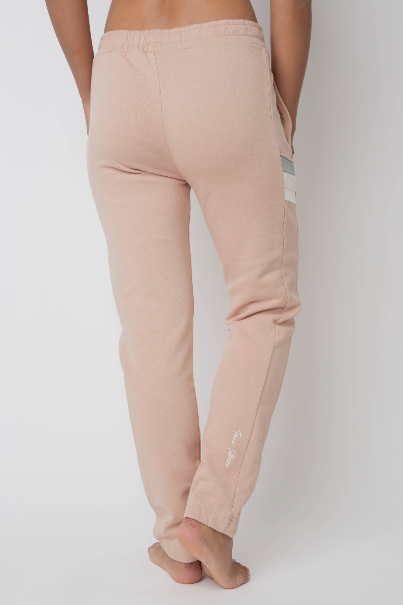 FITTED LIGHT PINK SWEATPANTS - MAUI