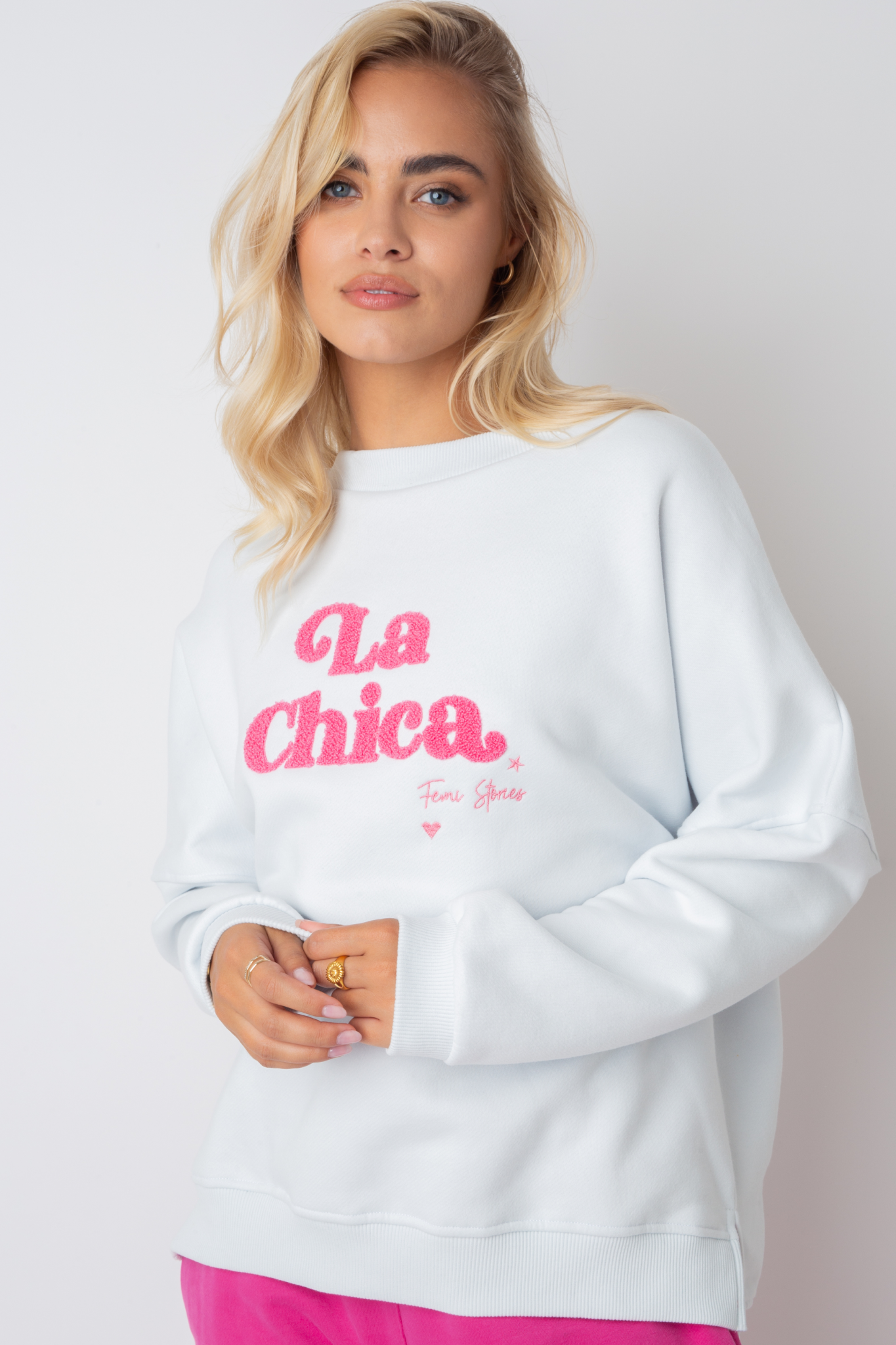 BLUZA LA CHICA TYPU CREWNECK BIAŁA - VALD