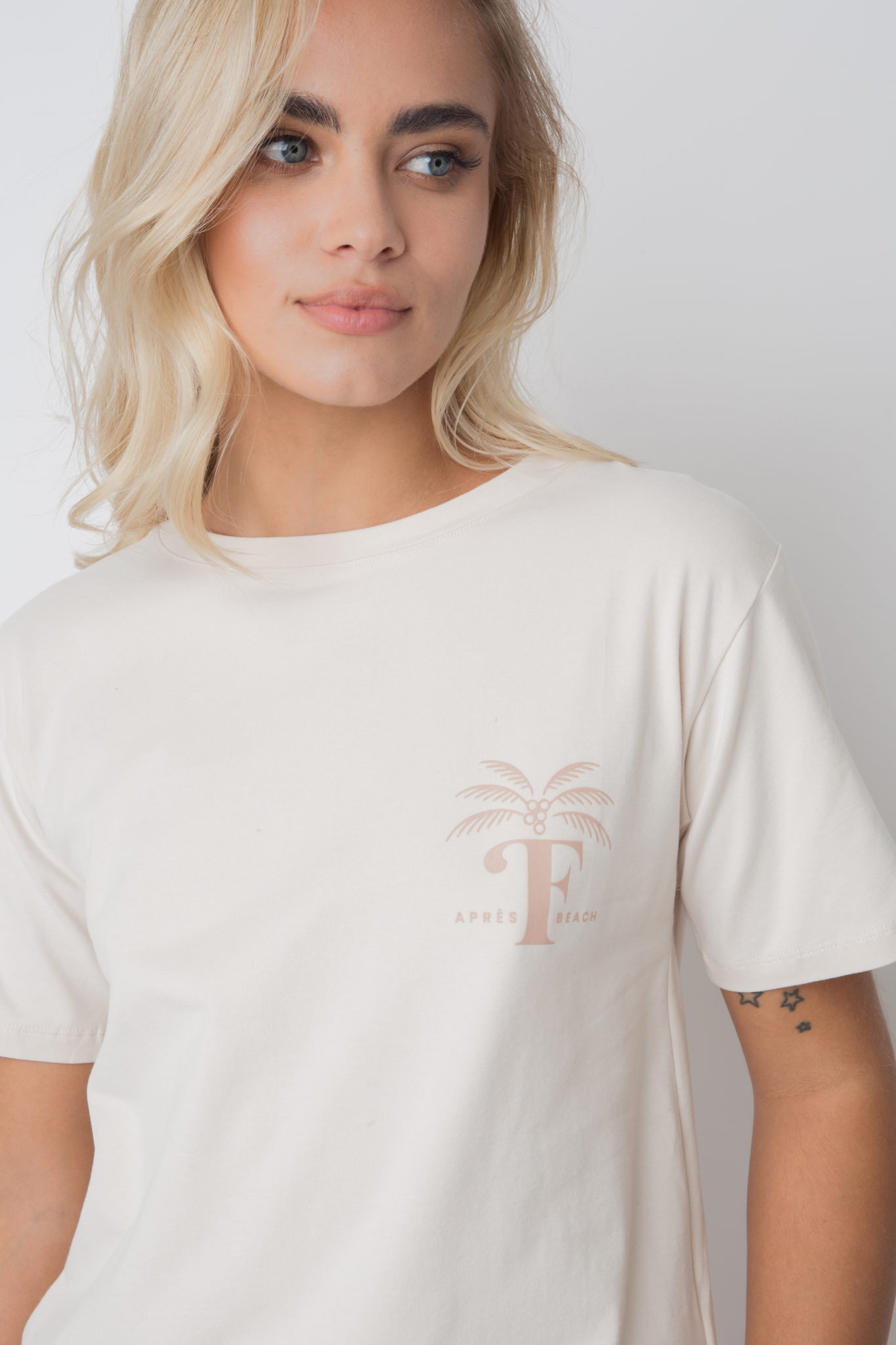 APRES BEACH T-SHIRT LIGHT BEIGE WITH BROWN PALM PRINT - MANUEL