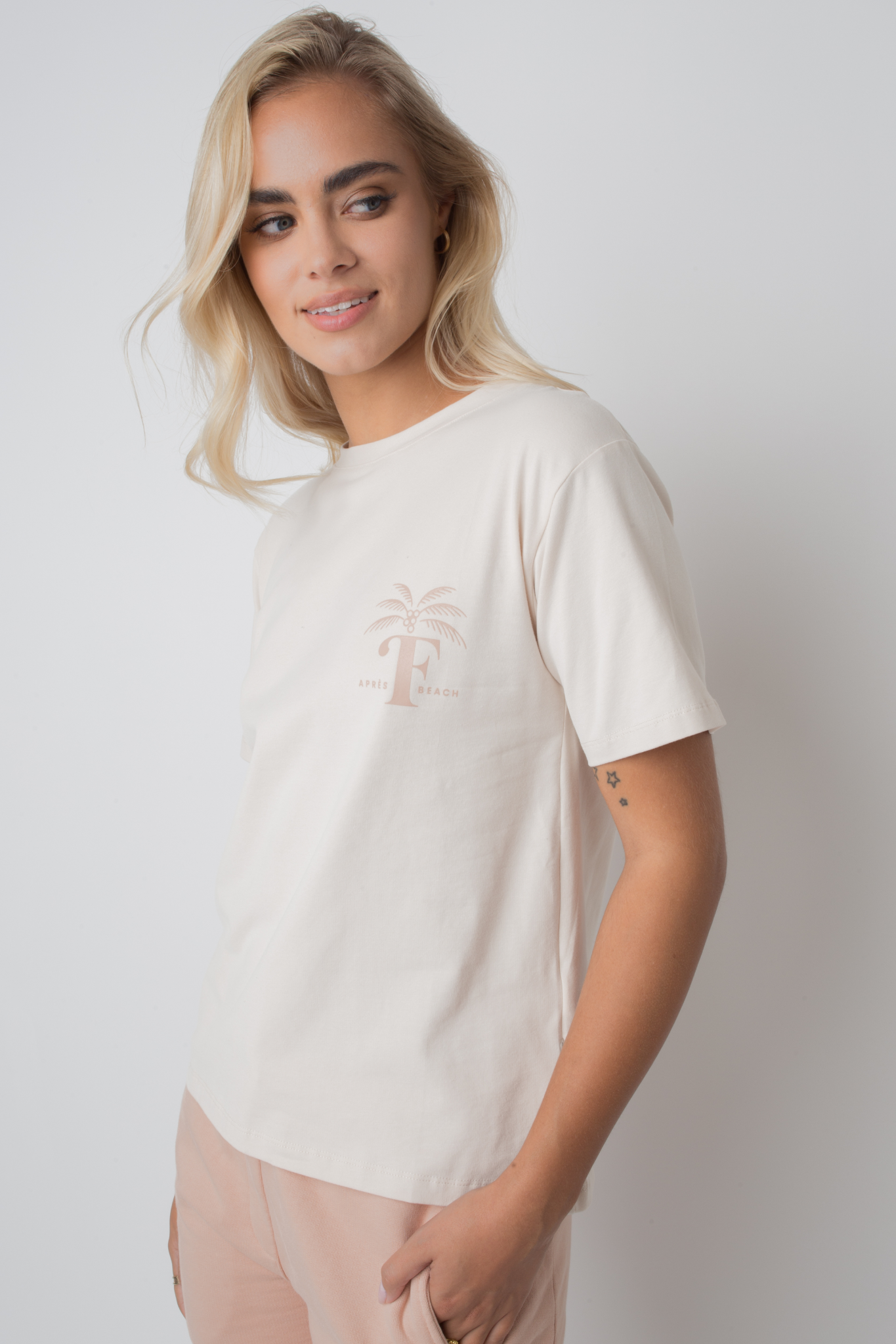 APRES BEACH T-SHIRT LIGHT BEIGE WITH BROWN PALM PRINT - MANUEL